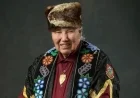 Queen Commemorates One-Year Anniversary of Chancellor Emeritus Murray Sinclair’s Passing