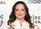 Melissa McCarthy Hosts ‘SNL’ for Sixth Time with New Musical Guest