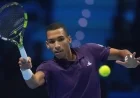 Alcaraz Defeats Auger-Aliassime to Reach ATP Finals Semis