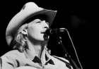 Alan Jackson’s 2007 No. 1 Single Celebrates Return to Musical Roots