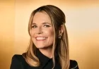 Savannah Guthrie Reveals Stunning Christmas Tree in Luxurious Home