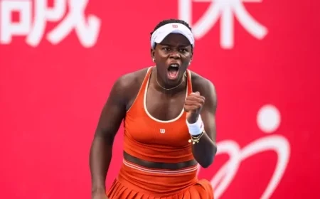 Fernandez and Mboko Set to Clash in Hong Kong Open Semifinals