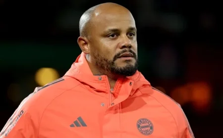 Kompany Stuns with Unexpected Lineup Against FC Bayern