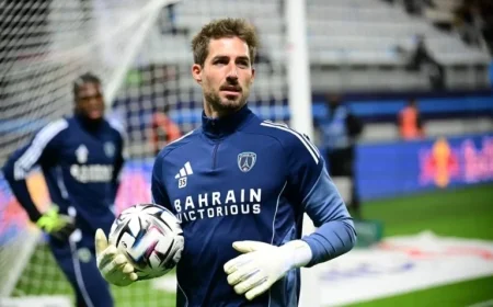 Kevin Trapp Starts, Vincent Marchetti Injured for Paris FC’s Monaco Clash