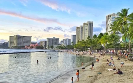 Hawaii Encourages Visitors to Spend More While Staying Less