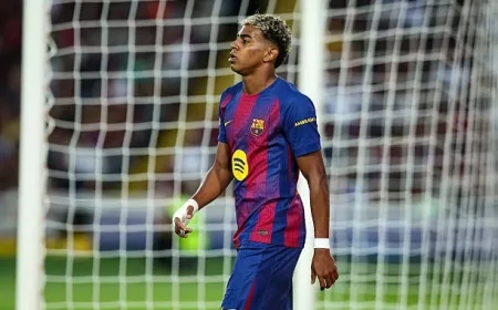 Barcelona Faces Elche Today in La Liga Showdown