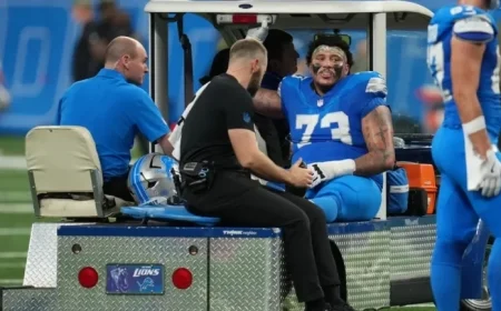 Lions Lineman Injured, Carted Off During Vikings Game