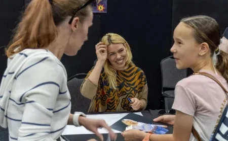 Billie Piper Shines at Adelaide’s Supanova Comic Con Event