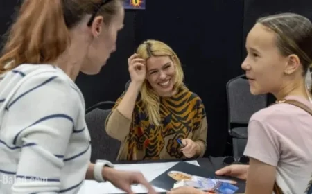 Billie Piper Dazzles at Adelaide Supanova Comic Con Event