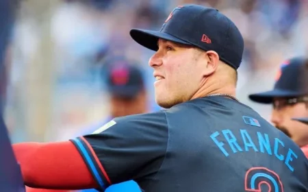 Blue Jays’ 1B France Secures Gold Glove Award