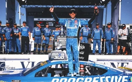 NASCAR 2025 Odds: Denny Hamlin Tops Favorites for Phoenix Race