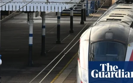 Transport Secretary: Metal Detectors at Train Stations Would Hinder Daily Life