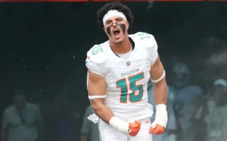 Eagles Acquire Jaelan Phillips in Trade with Dolphins