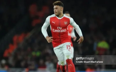 Alex Oxlade-Chamberlain Joins Arsenal U21s for Training Session