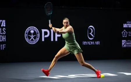 Anisimova Defeats Keys; Faces Swiatek for WTA Finals Semifinal Spot