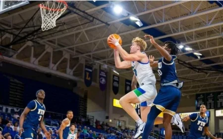 Men’s Basketball Kicks Off Season Against New College of Florida