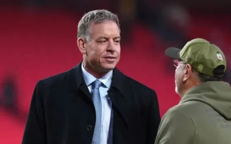 Troy Aikman Criticizes Jerry Jones, Cowboys Defense on Monday Night Football