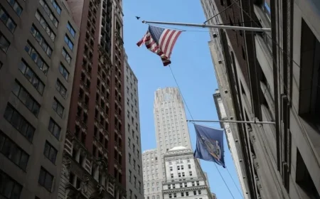 Wall Street CEOs Warn of High Valuations and Market Pullback Risk