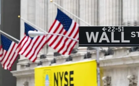 Stock Market Opens November Mixed; Palantir Shines, Berkshire’s Cash Surges