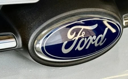 Ford Sales Rise, but NYSE:F Stock Remains Unmoved