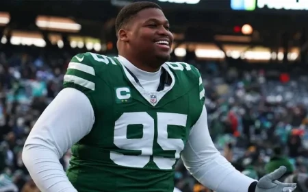 Cowboys Finalize Trade for Defensive Tackle Quinnen Williams