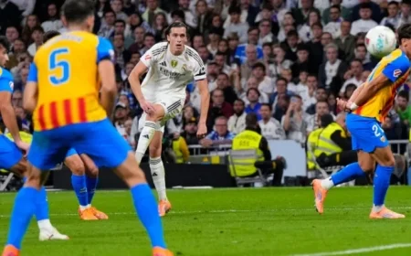 Carreras Dominates Despite Derby Challenges