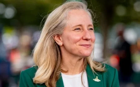 Spanberger Secures Virginia Governorship, Defeats Earle-Sears: NBC News Projects