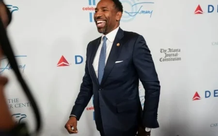 Andre Dickens Triumphs in Atlanta Mayoral Reelection