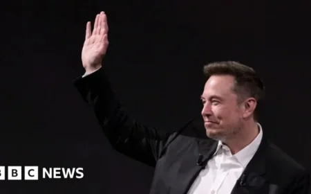 Tesla Proposes $1 Trillion Package for Musk: Will Shareholders Approve?