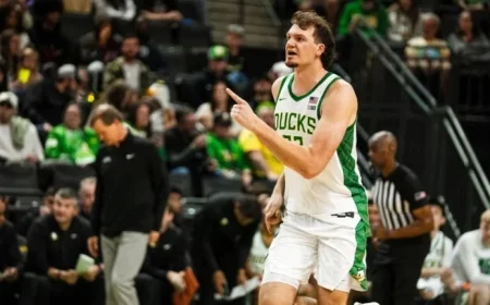 Oregon Ducks Welcome Hawaii in Exciting Season Opener