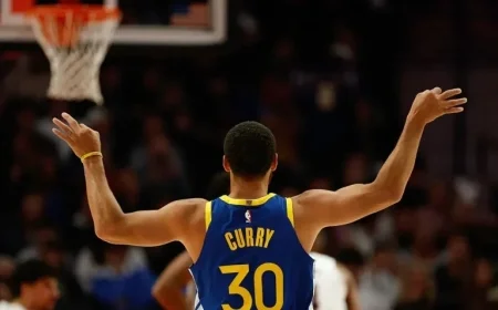 Top Steph Curry Prop Bets for Warriors vs. Suns on 11/4/25
