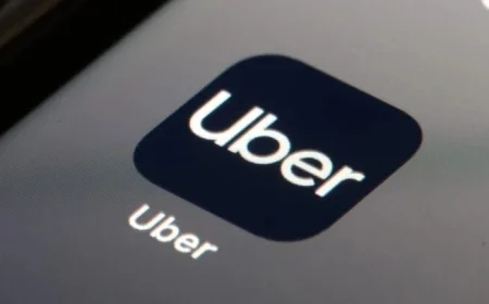 Uber Stock Dips Despite Strong Q3 Earnings Amid Weak EBITDA Guidance