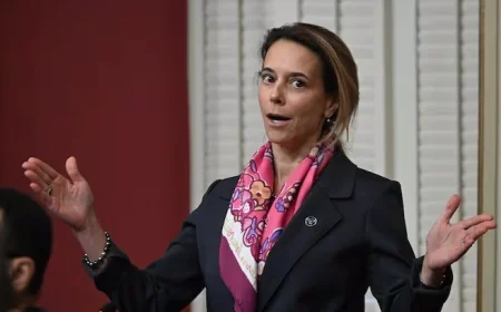 Québec Reorganizes and Merges Government Agencies for Efficiency