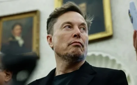 Elon Musk’s Vote Could Decide His Trillionaire Status or Tesla Exit