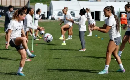 Elizabeth Eddy Gracefully Responds to Teammates’ Criticism of Her Essay