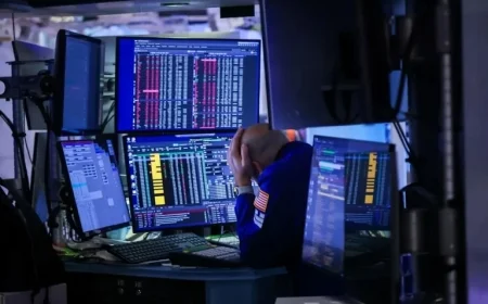 Top Analyst Warns of ‘Prisoner’s Dilemma’ as AI Shakes Stock Market