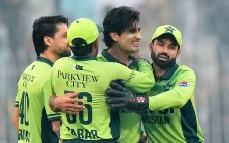 Pakistan Edges Win to Lead 1-0 in ODI Series