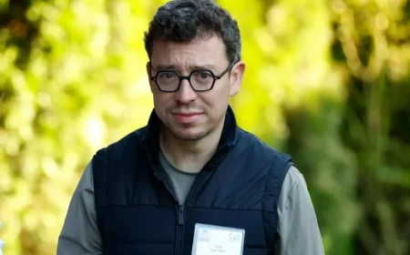 Duolingo Slumps on Q3 User Growth Shortfall and Weak Guidance