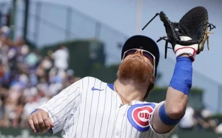 Justin Turner Declares Free Agency