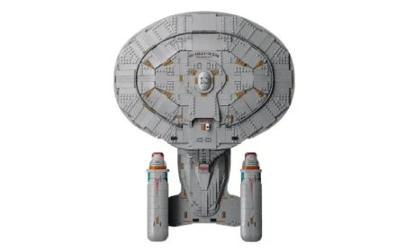 Lego Enters Star Trek Realm with $400, 3,600-Piece Enterprise-D Model