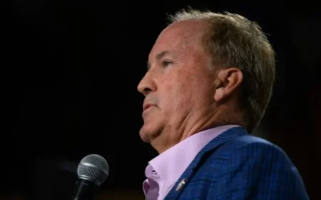 Paxton Blocks Tylenol Maker’s Shareholder Payout