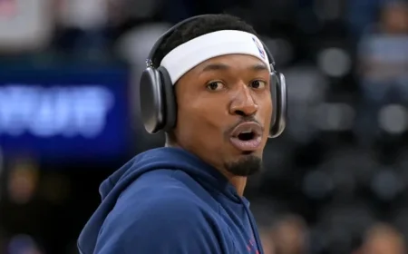 Bradley Beal Faces Boos from Suns Fans on Phoenix Return