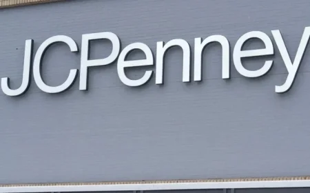 Thanksgiving Store Hours: Which Retailers are Open or Closed?