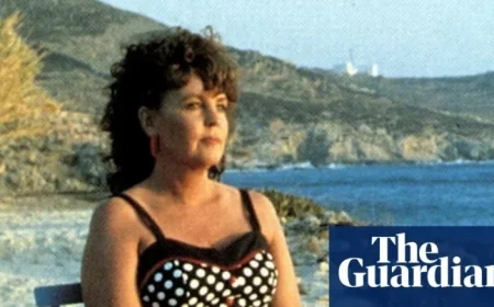 Pauline Collins Shines in ‘Shirley Valentine’ with Style and Glee