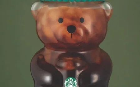 Starbucks Issues Apology for Viral Bearista Cup Craze