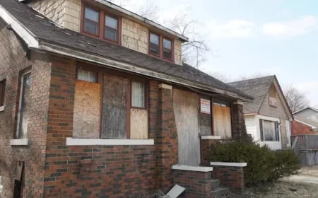 Windsor Buildings: Boarding Prohibited Unless Fire or Severe Weather Strikes