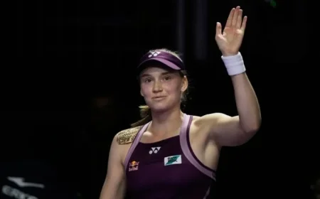 Rybakina Reaches WTA Finals Title Match