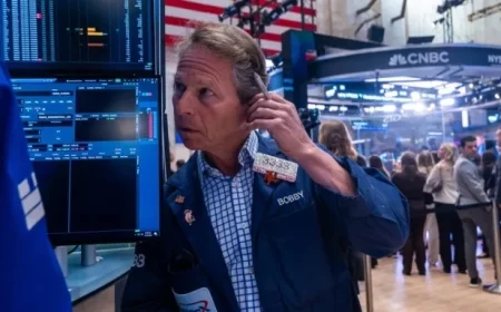 Nasdaq 100 Faces Worst Week Since April Collapse