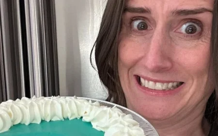 I Survived Eating Taco Bell’s Mountain Dew Baja Blast Pie!