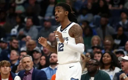 Kevin Durant Roasts Ja Morant’s Father in Houston’s Victory Over Memphis